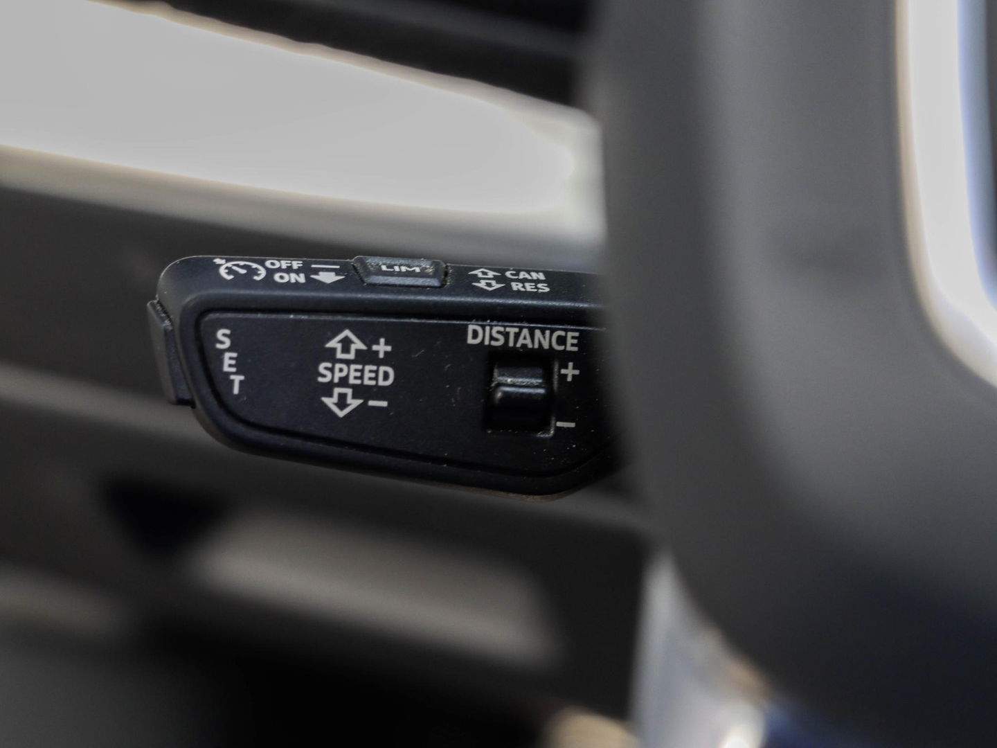 Audi SQ7 4.0 TFSI Quattro 7p 507PK Softclose Panodak B&O Trekhaak Standkachel HUD Adaptive