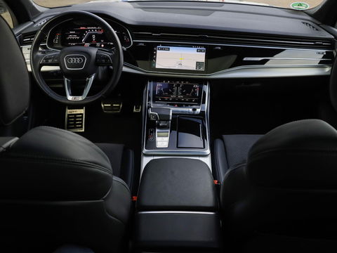 Audi SQ7 4.0 TFSI Quattro 7p 507PK Softclose Panodak B&O Trekhaak Standkachel HUD Adaptive