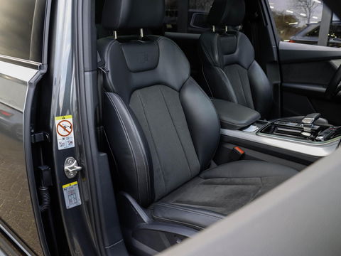 Audi SQ7 4.0 TFSI Quattro 7p 507PK Softclose Panodak B&O Trekhaak Standkachel HUD Adaptive