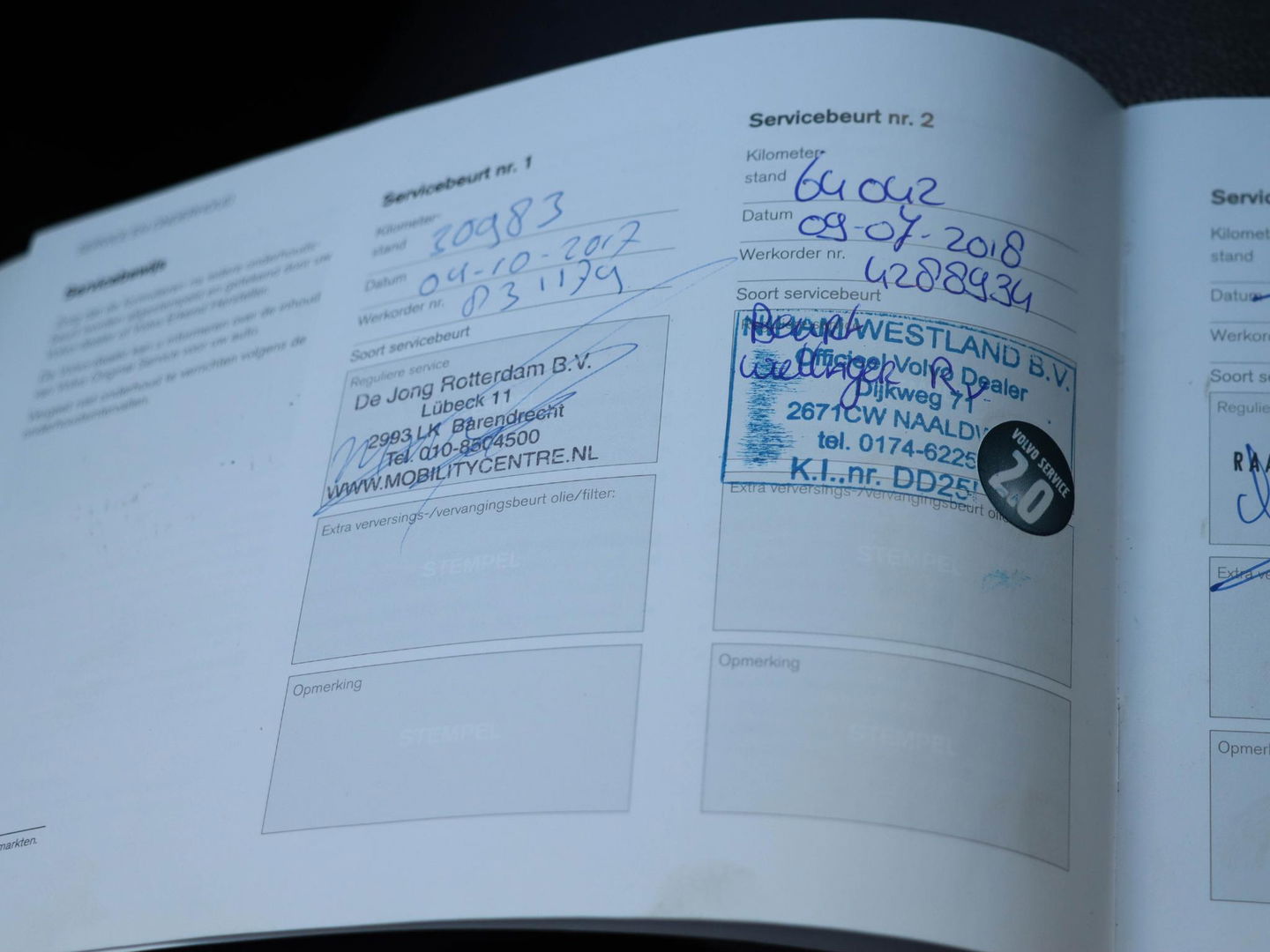 Volvo V40 Cross Country 2.0 T3 Nordic+ 150pk Leer Pano Trekhaak Memory