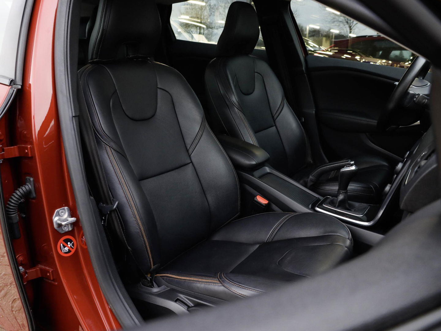 Volvo V40 Cross Country 2.0 T3 Nordic+ 150pk Leer Pano Trekhaak Memory