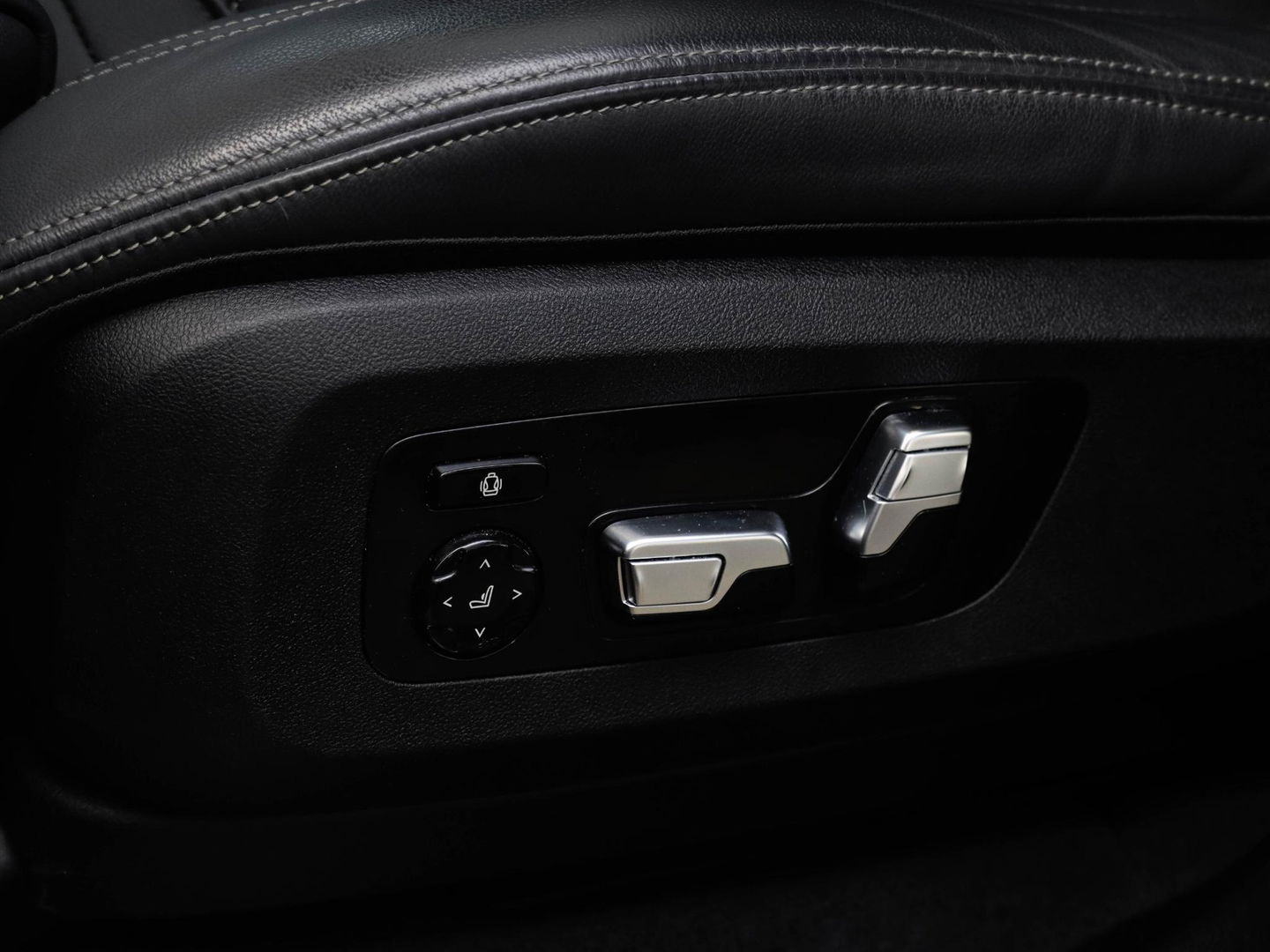 BMW X5 xDrive45e M Sport Lucht Pano 22” Laser Zw. hemel Adaptive Cruise