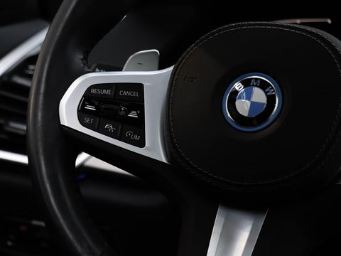 BMW X5 xDrive45e M Sport Lucht Pano 22” Laser Zw. hemel Adaptive Cruise