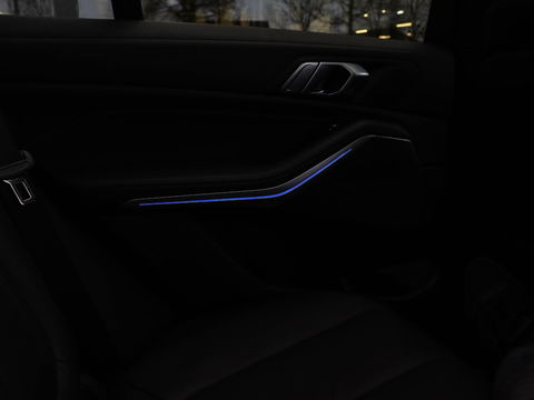 BMW X5 xDrive45e M Sport Lucht Pano 22” Laser Zw. hemel Adaptive Cruise