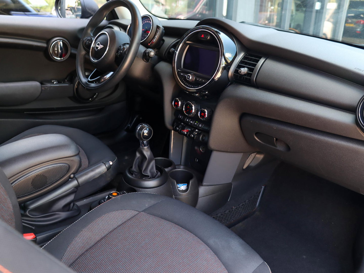 MINI 3-deurs 1.5 One First Salt | Carplay | Navigatie | Cruise Control