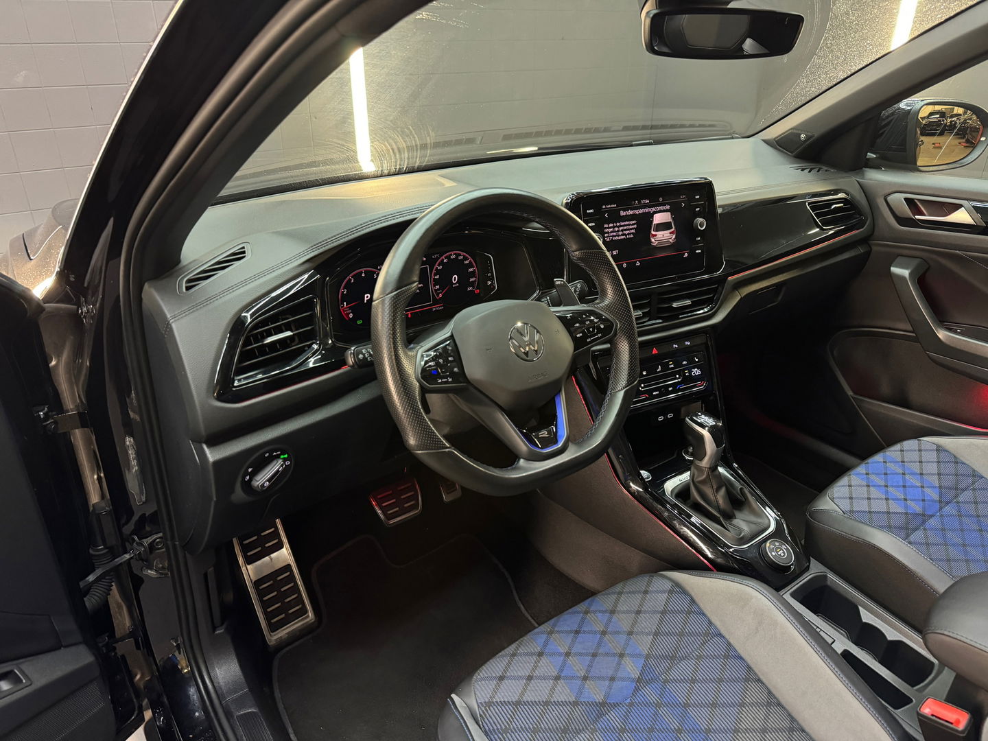 Volkswagen T-Roc R 2.0 TSI 4M Pano|Beats|Keyless|IQ|Camera