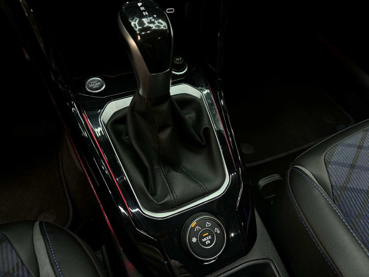 Volkswagen T-Roc R 2.0 TSI 4M Pano|Beats|Keyless|IQ|Camera