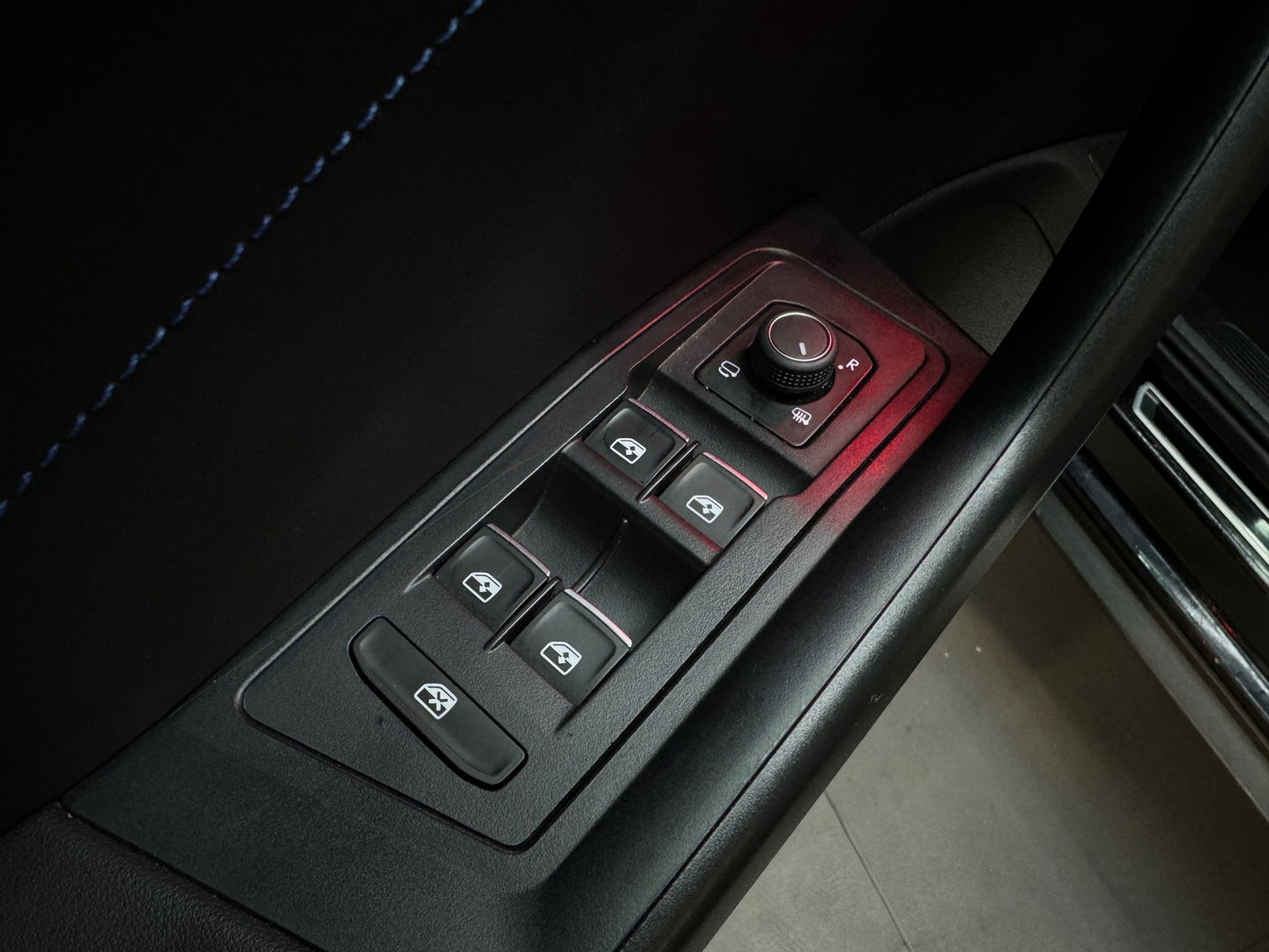 Volkswagen T-Roc R 2.0 TSI 4M Pano|Beats|Keyless|IQ|Camera