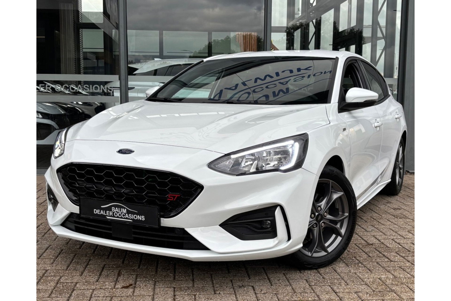 Ford Focus 1.0 ECOBOOST ST-LINE AUTOMAAT NAVI PDC-CAMERA WINTERPACK.