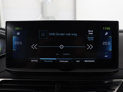 Peugeot 3008 1.6 HYbrid 225 Allure | Stoelverwarming | Camera | Half leder | Carplay | Navigatie | Full LED | Parkeerhulp | Digital Cockpit | Cruise control | PHEV