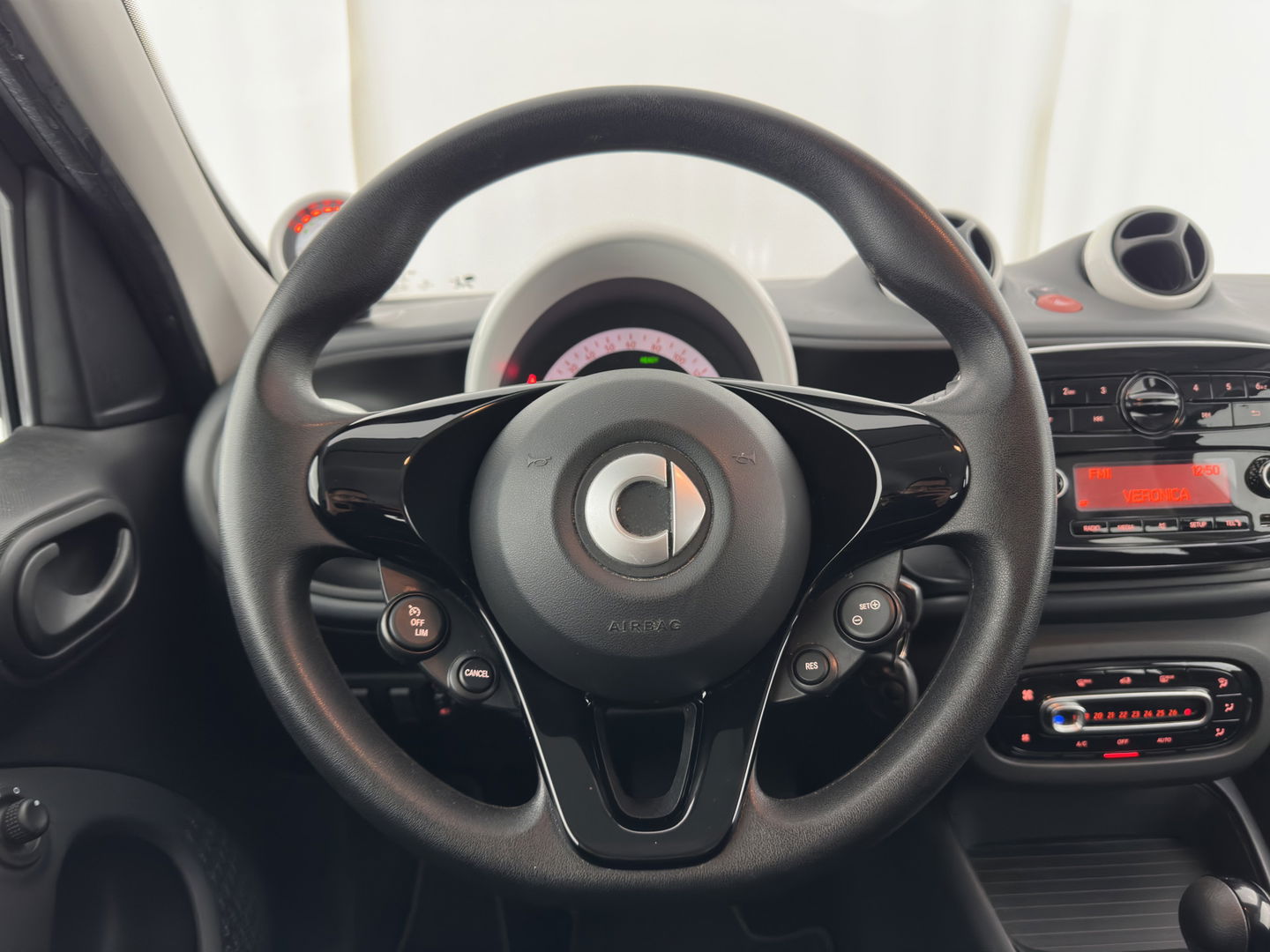 Smart Forfour EQ Essential 18 kWh [ 3-Fase ] {SOH-95%} (INCL.BTW) *FULL-LEATHER | AIRCO | CRUISE | COMFORT-SEATS | 15''ALU*