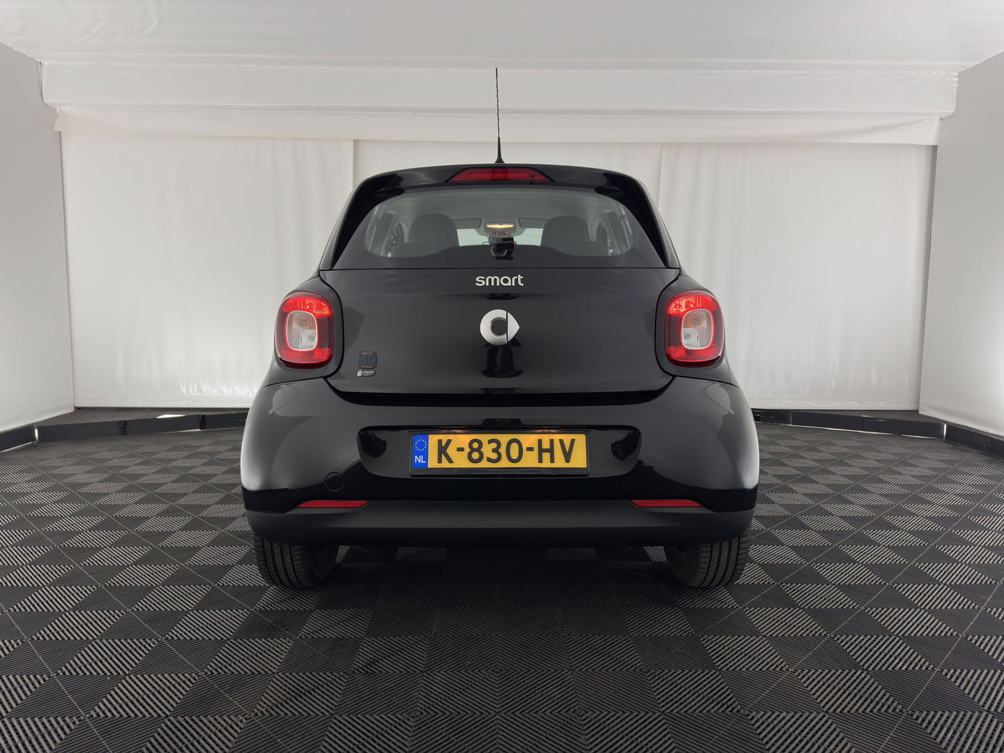 Smart Forfour EQ Essential 18 kWh [ 3-Fase ] {SOH-95%} (INCL.BTW) *FULL-LEATHER | AIRCO | CRUISE | COMFORT-SEATS | 15''ALU*