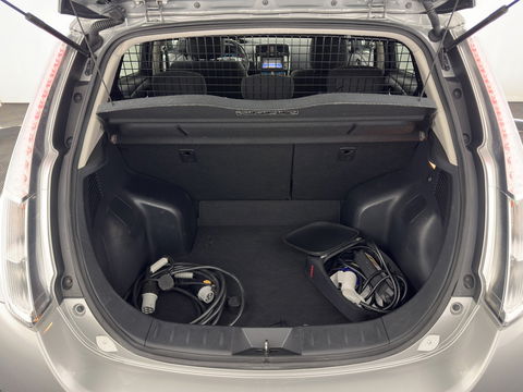 Nissan Leaf Acenta 30 kWh *NAVI-FULLMAP | MICROFIBRE | DAB | CAMERA | ECC | CRUISE | DIGI-COCKPIT | HEATED- COMFORTSEATS | PRIVACY-GLASS | 16"ALU*