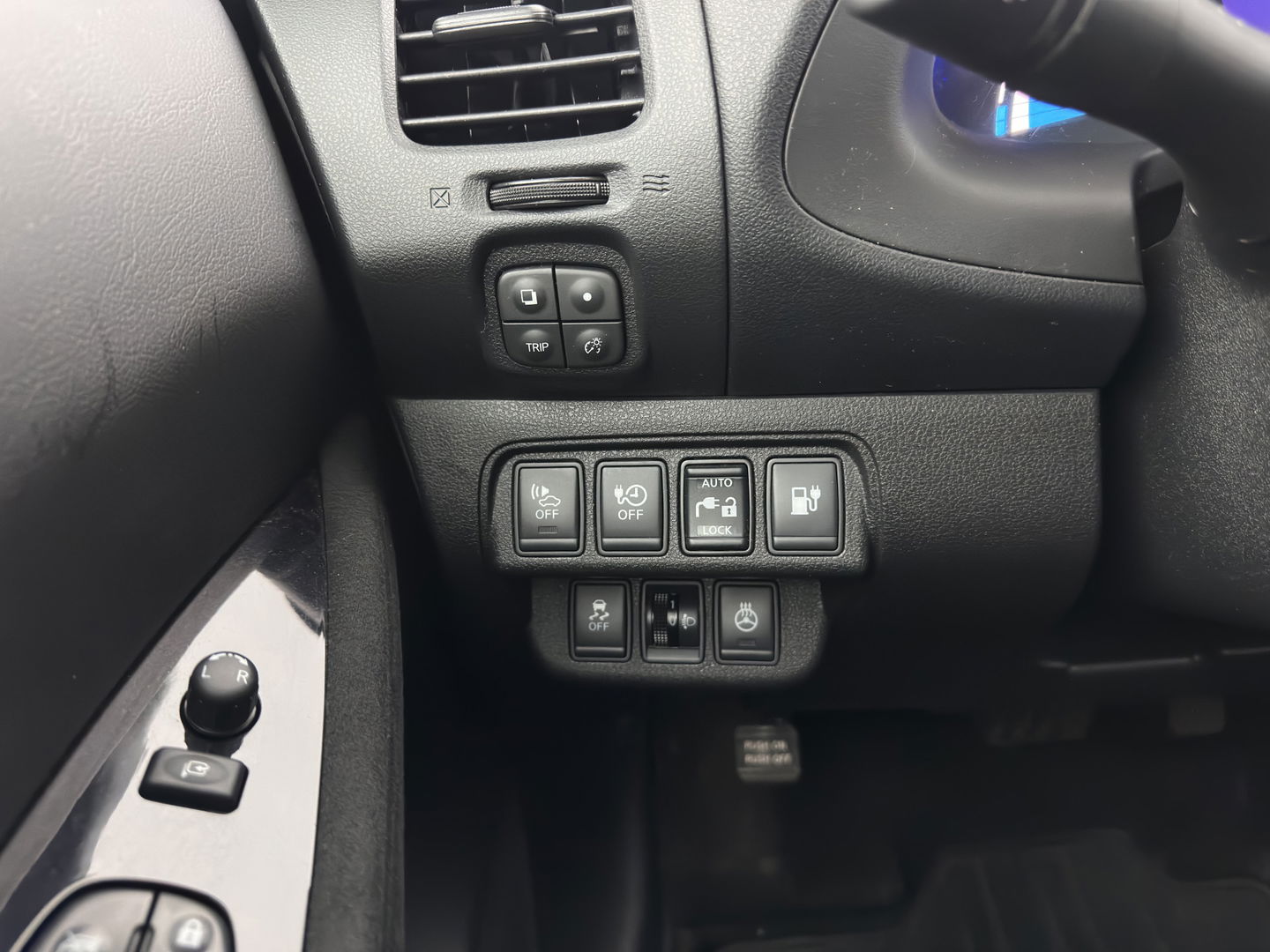 Nissan Leaf Acenta 30 kWh *NAVI-FULLMAP | MICROFIBRE | DAB | CAMERA | ECC | CRUISE | DIGI-COCKPIT | HEATED- COMFORTSEATS | PRIVACY-GLASS | 16"ALU*