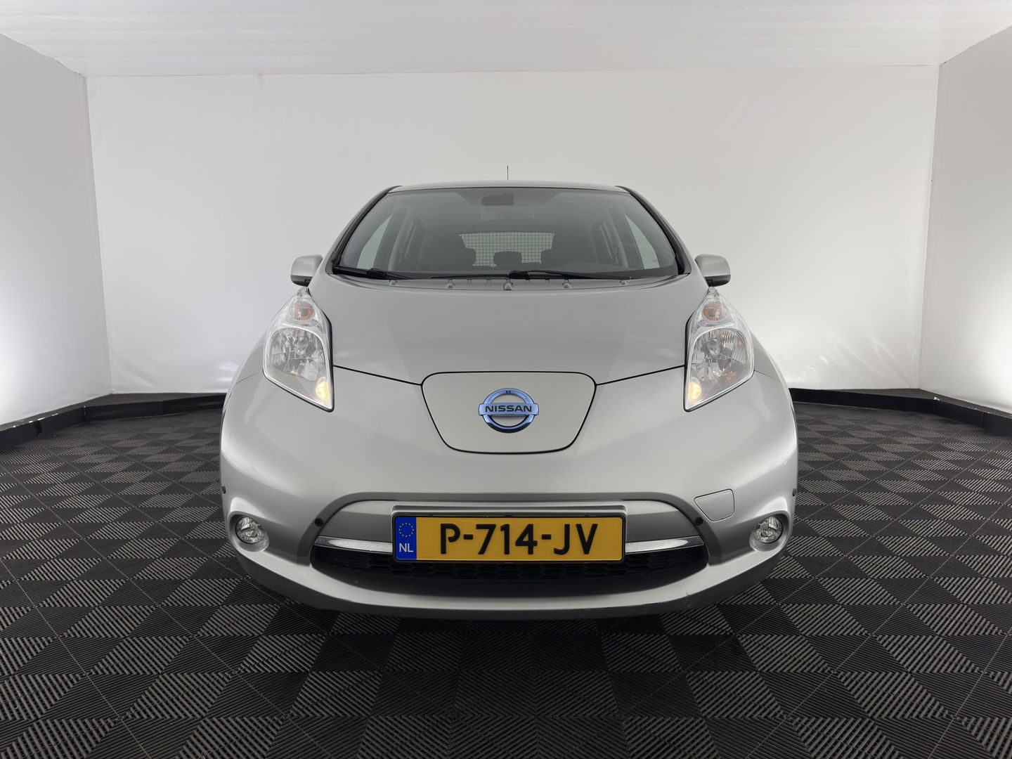 Nissan Leaf Acenta 30 kWh *NAVI-FULLMAP | MICROFIBRE | DAB | CAMERA | ECC | CRUISE | DIGI-COCKPIT | HEATED- COMFORTSEATS | PRIVACY-GLASS | 16"ALU*