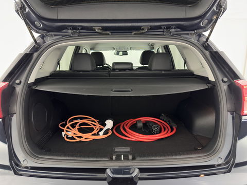 Kia e-Niro ExecutiveLine 64 kWh [ 3-Fase ] {SOH-100%} (INCL-BTW)  Aut *LEATHER | FULL-LED | NAVI-FULLMAP | ADAPTIVE-CRUISE | CAMERA | MEMORY-PACK | LANE-ASSIST | KEYLESS | DIGI-COCKPIT | PRIVACY-GLASS | AMBIENT-LIGHT | 17"ALU*