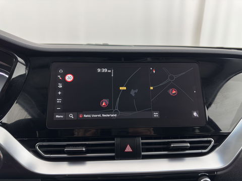 Kia e-Niro ExecutiveLine 64 kWh [ 3-Fase ] {SOH-100%} (INCL-BTW)  Aut *LEATHER | FULL-LED | NAVI-FULLMAP | ADAPTIVE-CRUISE | CAMERA | MEMORY-PACK | LANE-ASSIST | KEYLESS | DIGI-COCKPIT | PRIVACY-GLASS | AMBIENT-LIGHT | 17"ALU*