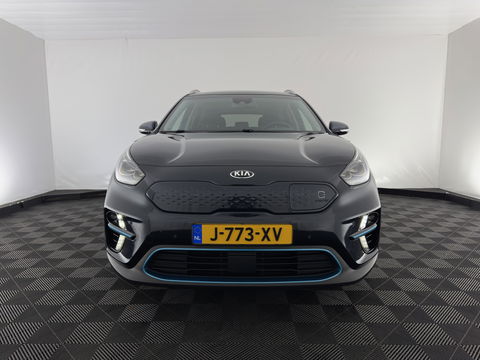 Kia e-Niro ExecutiveLine 64 kWh [ 3-Fase ] {SOH-100%} (INCL-BTW)  Aut *LEATHER | FULL-LED | NAVI-FULLMAP | ADAPTIVE-CRUISE | CAMERA | MEMORY-PACK | LANE-ASSIST | KEYLESS | DIGI-COCKPIT | PRIVACY-GLASS | AMBIENT-LIGHT | 17"ALU*