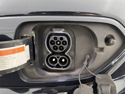 Kia e-Niro ExecutiveLine 64 kWh [ 3-Fase ] {SOH-100%} (INCL-BTW)  Aut *LEATHER | FULL-LED | NAVI-FULLMAP | ADAPTIVE-CRUISE | CAMERA | MEMORY-PACK | LANE-ASSIST | KEYLESS | DIGI-COCKPIT | PRIVACY-GLASS | AMBIENT-LIGHT | 17"ALU*