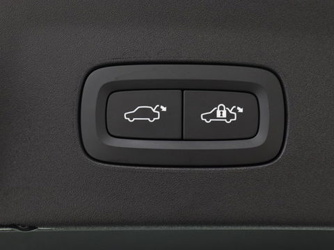 Polestar 2 Standard Range Single Motor 63kWh | 360 Camera | Stoelverwarming | Adaptive cruise | Carplay | Park Assist | 19'' | Keyless | Full LED | Digital Cockpit | DAB