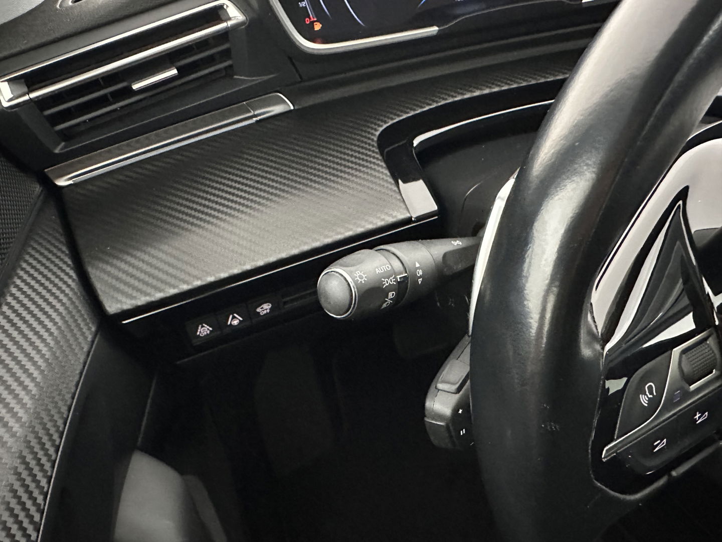 Peugeot 508 1.6 PureTech Blue Lease Allure (INCL-BTW) *LEATHER-FABRIC | FULL-LED | DIGI-COCKPIT | KEYLESS | BLIND-SPOT | CAMERA | PRIVACY-GLASS | HEATED-SPORTSEATS | DAB | NAVI-FULLMAP | 18''ALU*