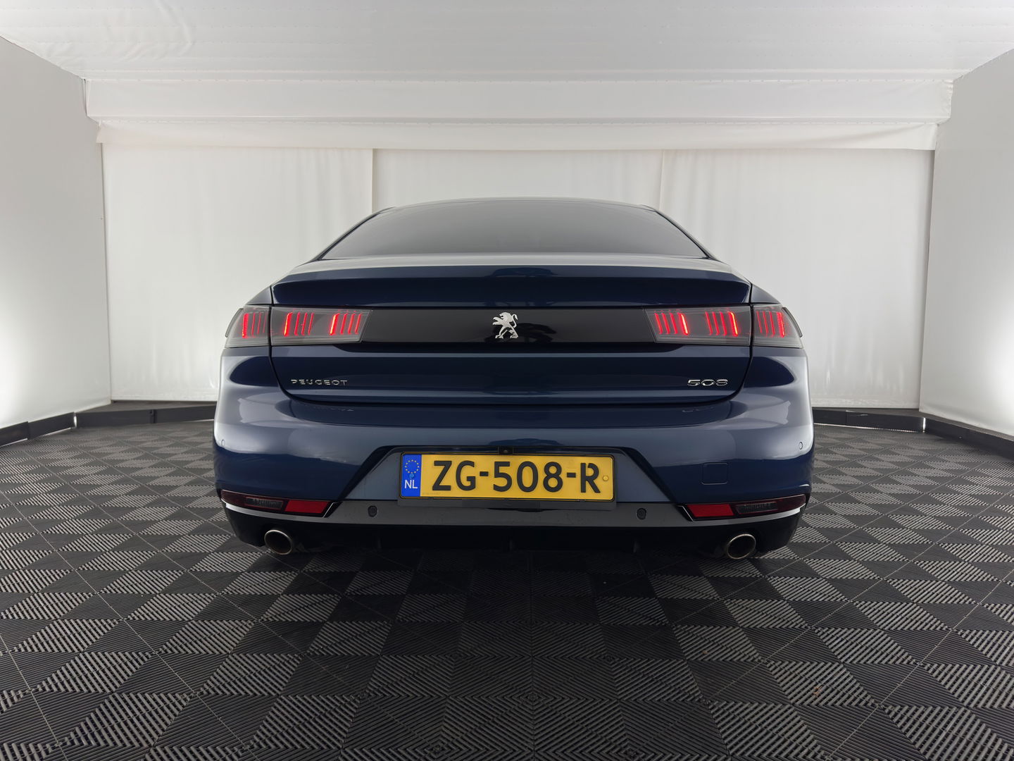 Peugeot 508 1.6 PureTech Blue Lease Allure (INCL-BTW) *LEATHER-FABRIC | FULL-LED | DIGI-COCKPIT | KEYLESS | BLIND-SPOT | CAMERA | PRIVACY-GLASS | HEATED-SPORTSEATS | DAB | NAVI-FULLMAP | 18''ALU*