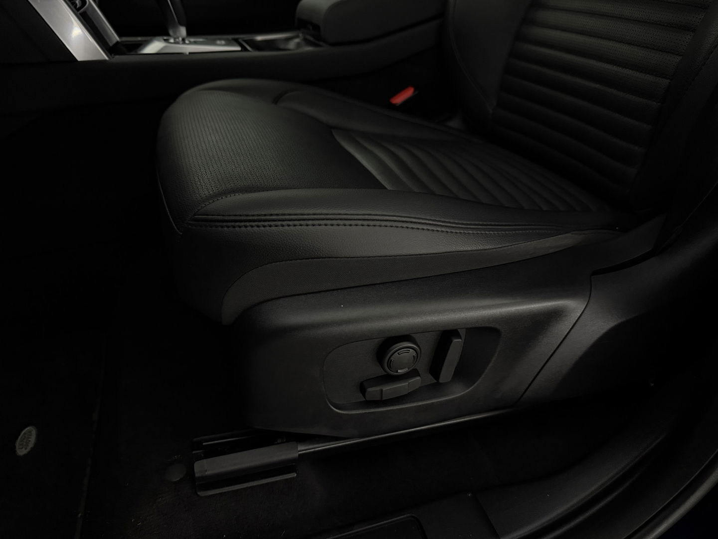 Land Rover Discovery Sport P300e 1.5 R-Dynamic HSE | Pano | Memory | 360° CAM | Virtual | Adap. Cruise | Trekh. | Carplay | Leder