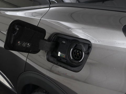 Peugeot 3008 1.6 HYbrid 225 Allure