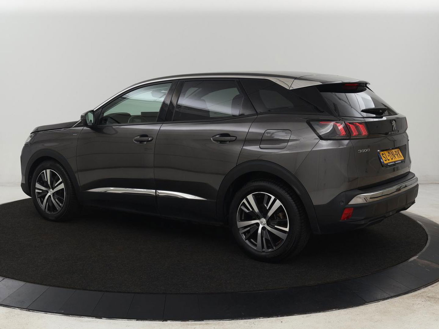 Peugeot 3008 1.6 HYbrid 225 Allure