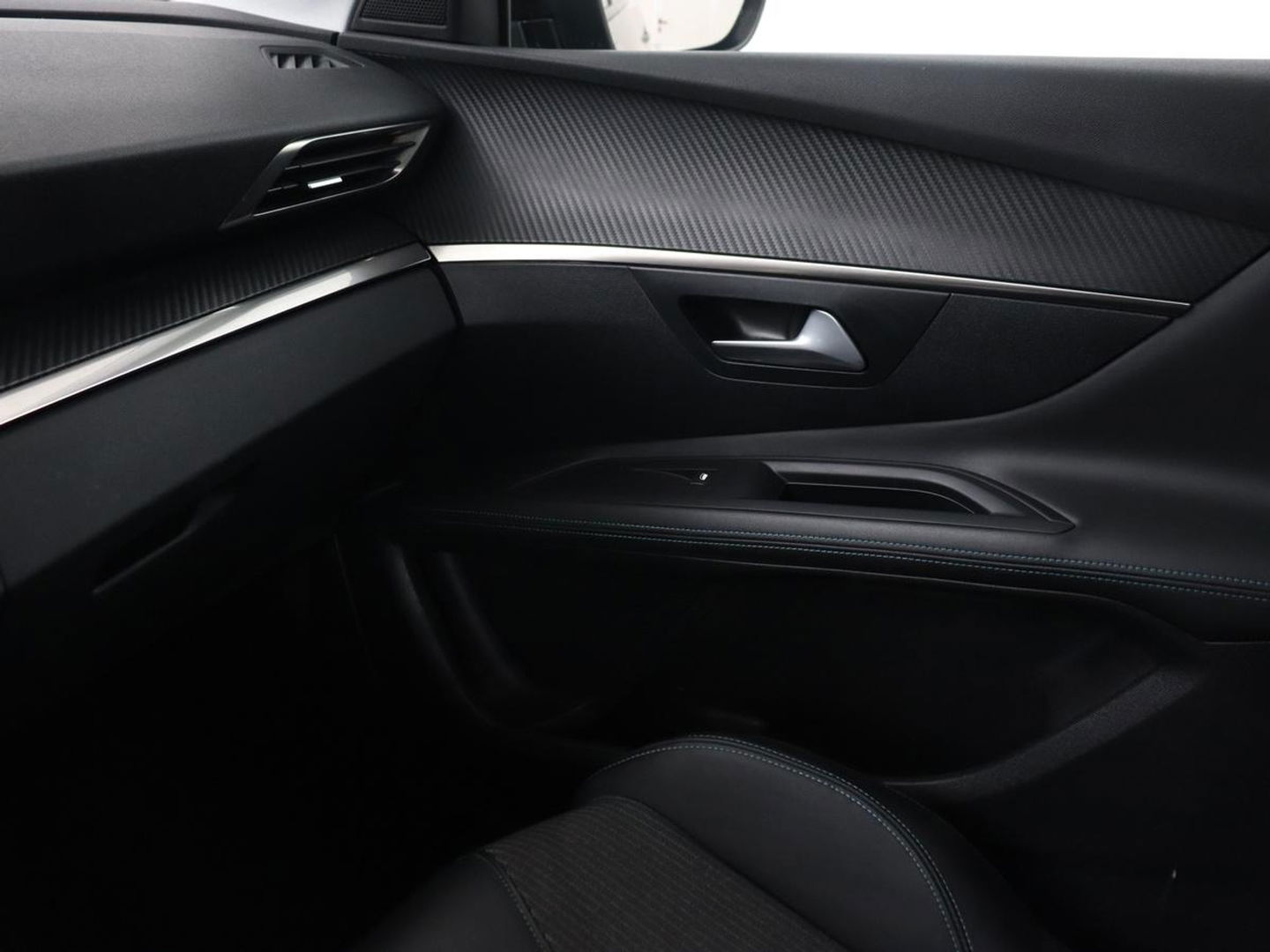 Peugeot 3008 1.6 HYbrid 225 Allure