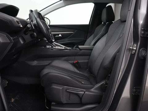 Peugeot 3008 1.6 HYbrid 225 Allure