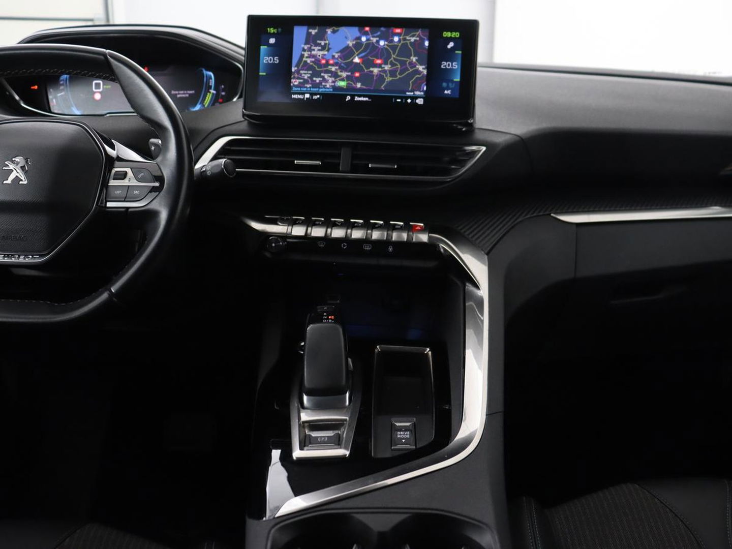 Peugeot 3008 1.6 HYbrid 225 Allure