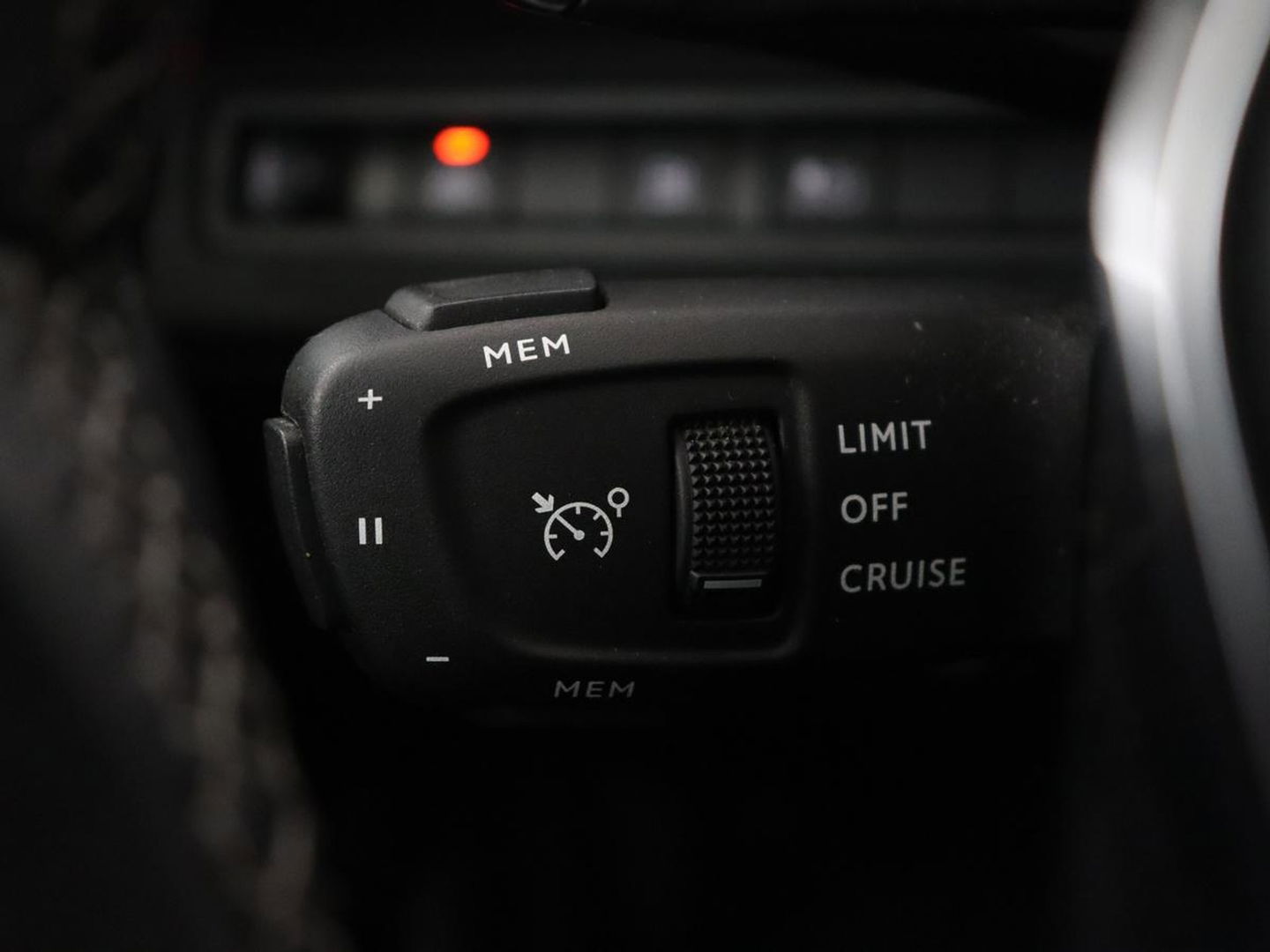 Peugeot 3008 1.6 HYbrid 225 Allure