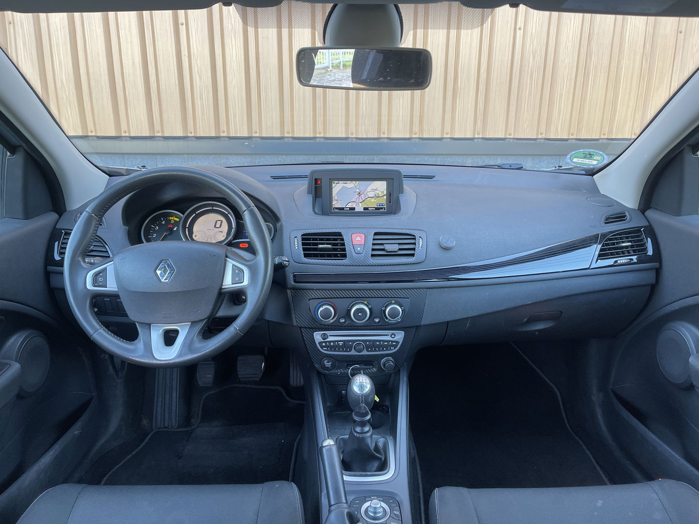 Renault Mégane 1.5 dCi Bose Handel/Export | Airco | Navigatie | Radio CD | Lichtmetaal 16 '' | Trekhaak |