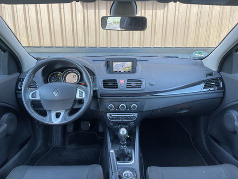 Renault Mégane 1.5 dCi Bose Handel/Export | Airco | Navigatie | Radio CD | Lichtmetaal 16 '' | Trekhaak |