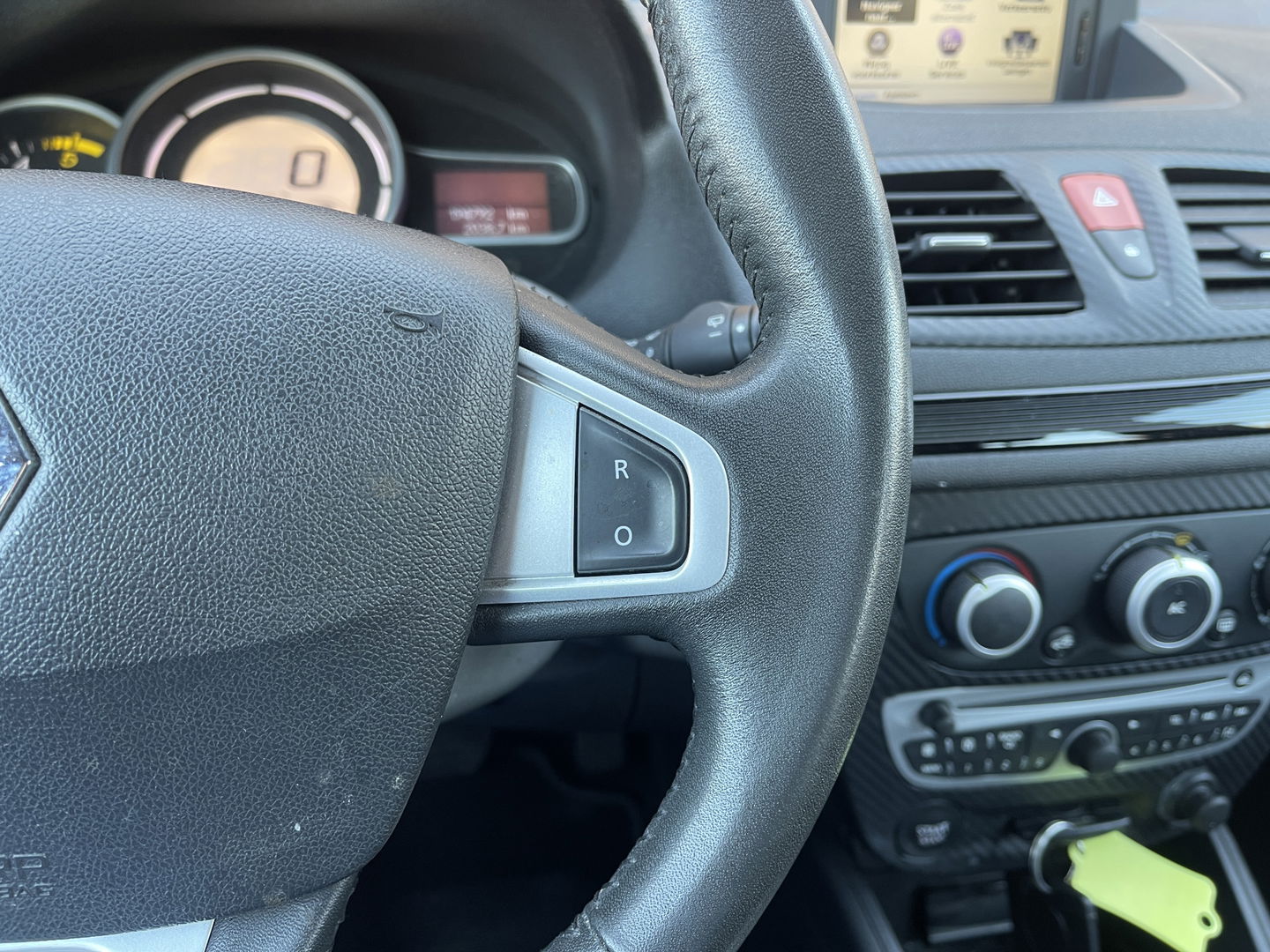 Renault Mégane 1.5 dCi Bose Handel/Export | Airco | Navigatie | Radio CD | Lichtmetaal 16 '' | Trekhaak |