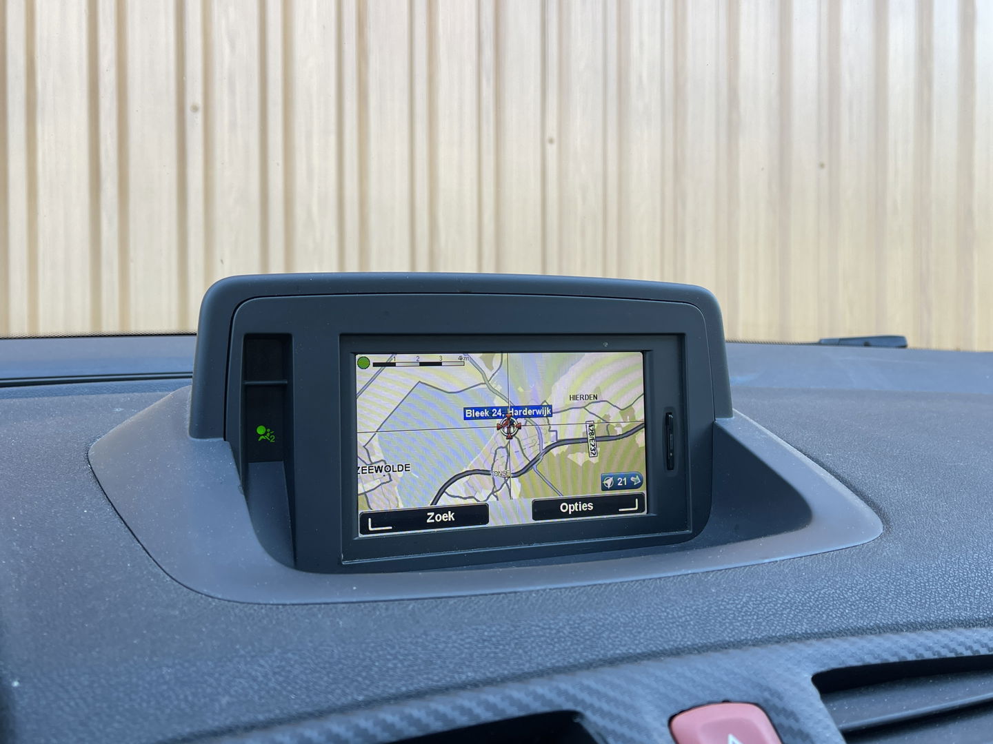 Renault Mégane 1.5 dCi Bose Handel/Export | Airco | Navigatie | Radio CD | Lichtmetaal 16 '' | Trekhaak |