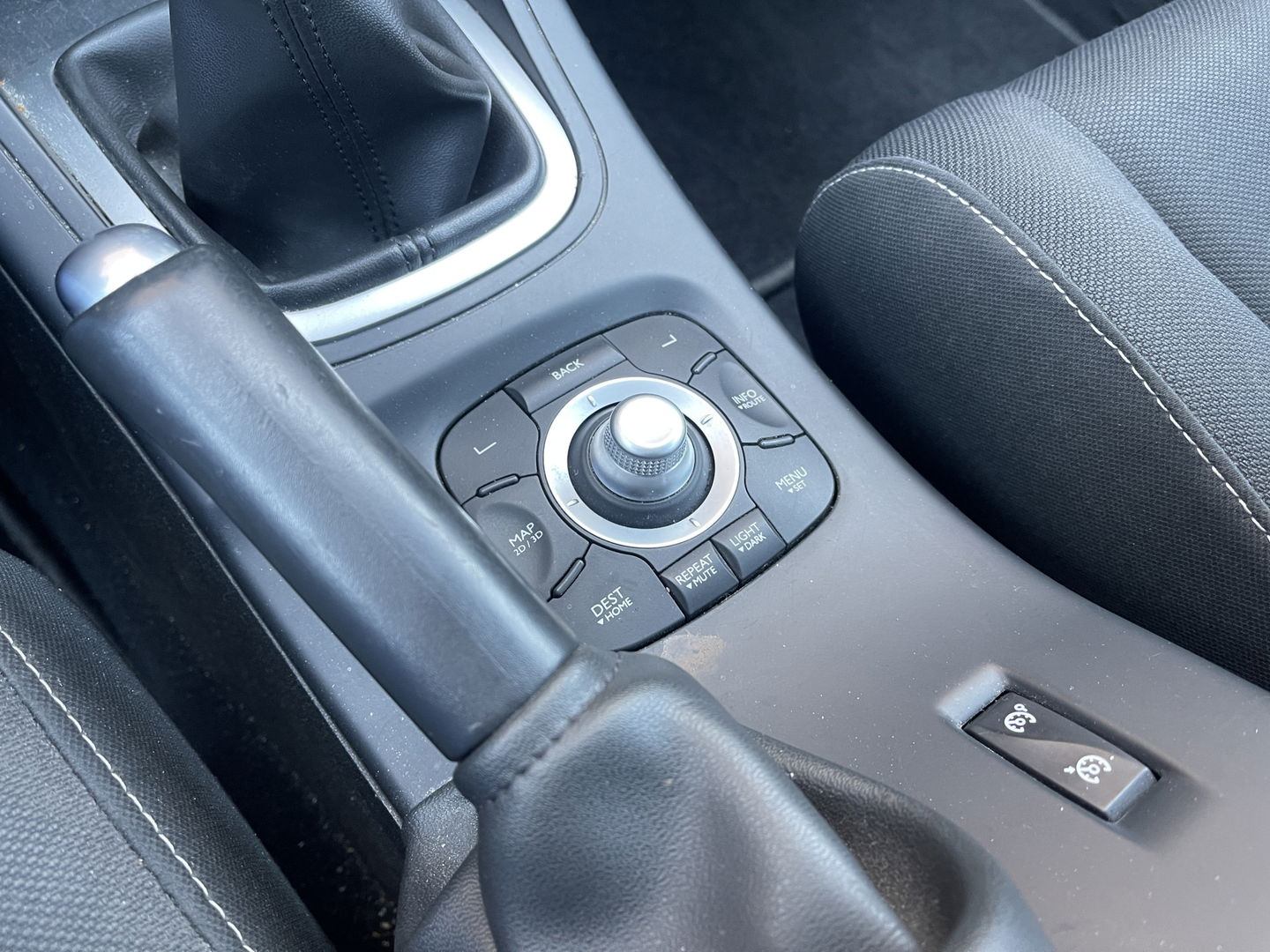 Renault Mégane 1.5 dCi Bose Handel/Export | Airco | Navigatie | Radio CD | Lichtmetaal 16 '' | Trekhaak |