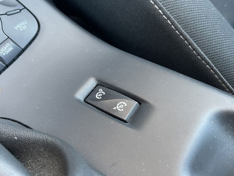 Renault Mégane 1.5 dCi Bose Handel/Export | Airco | Navigatie | Radio CD | Lichtmetaal 16 '' | Trekhaak |