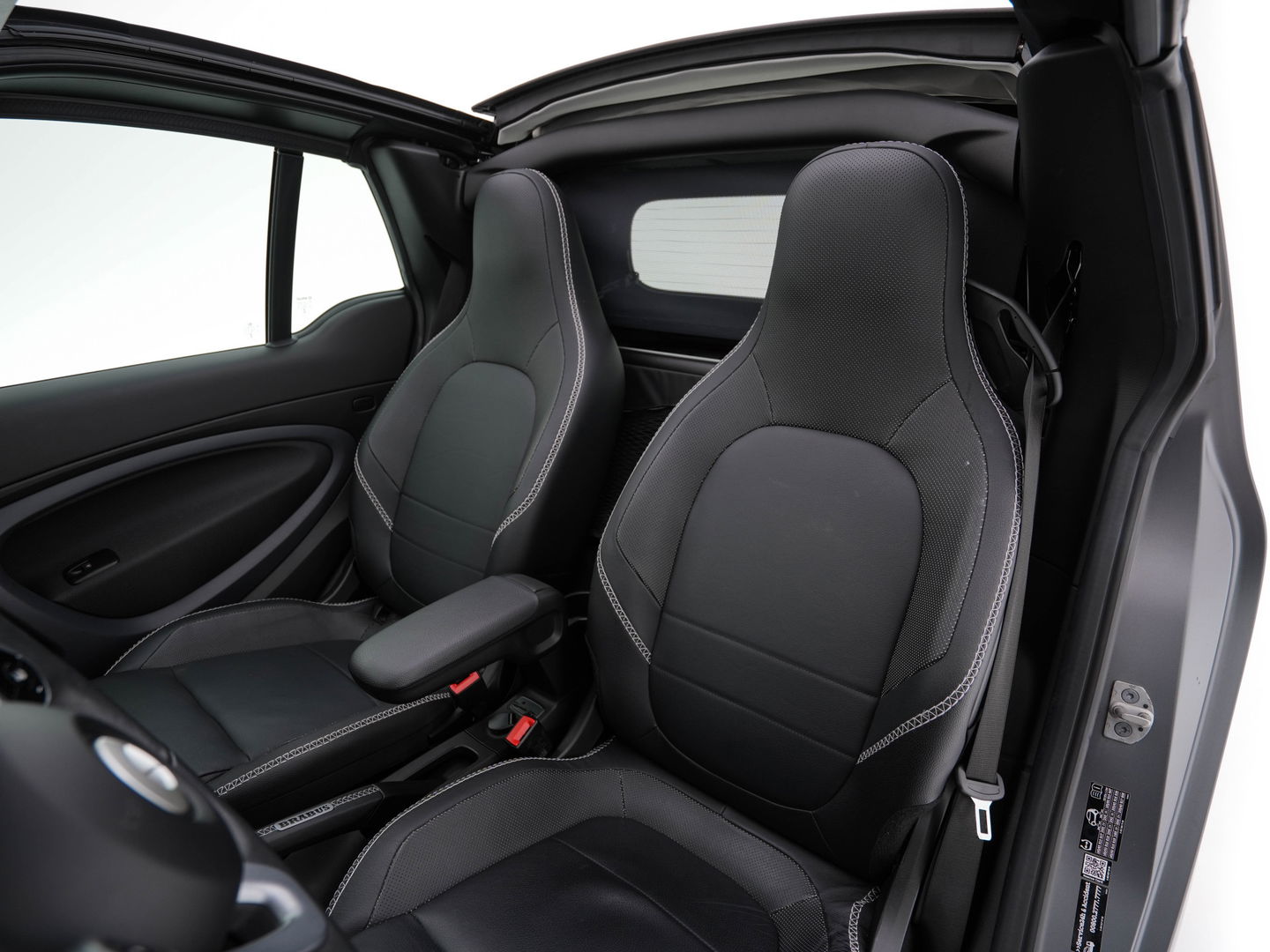 Smart Fortwo cabrio EQ BRABUS Style 18 kWh [ 3-Fase ] *LUXURY-LEATHER | HEATED-SPORTSEATS | NAVI-FULLMAP | CAMERA | DAB+ | AIRCO | PDC | CRUISE | 16''ALU*