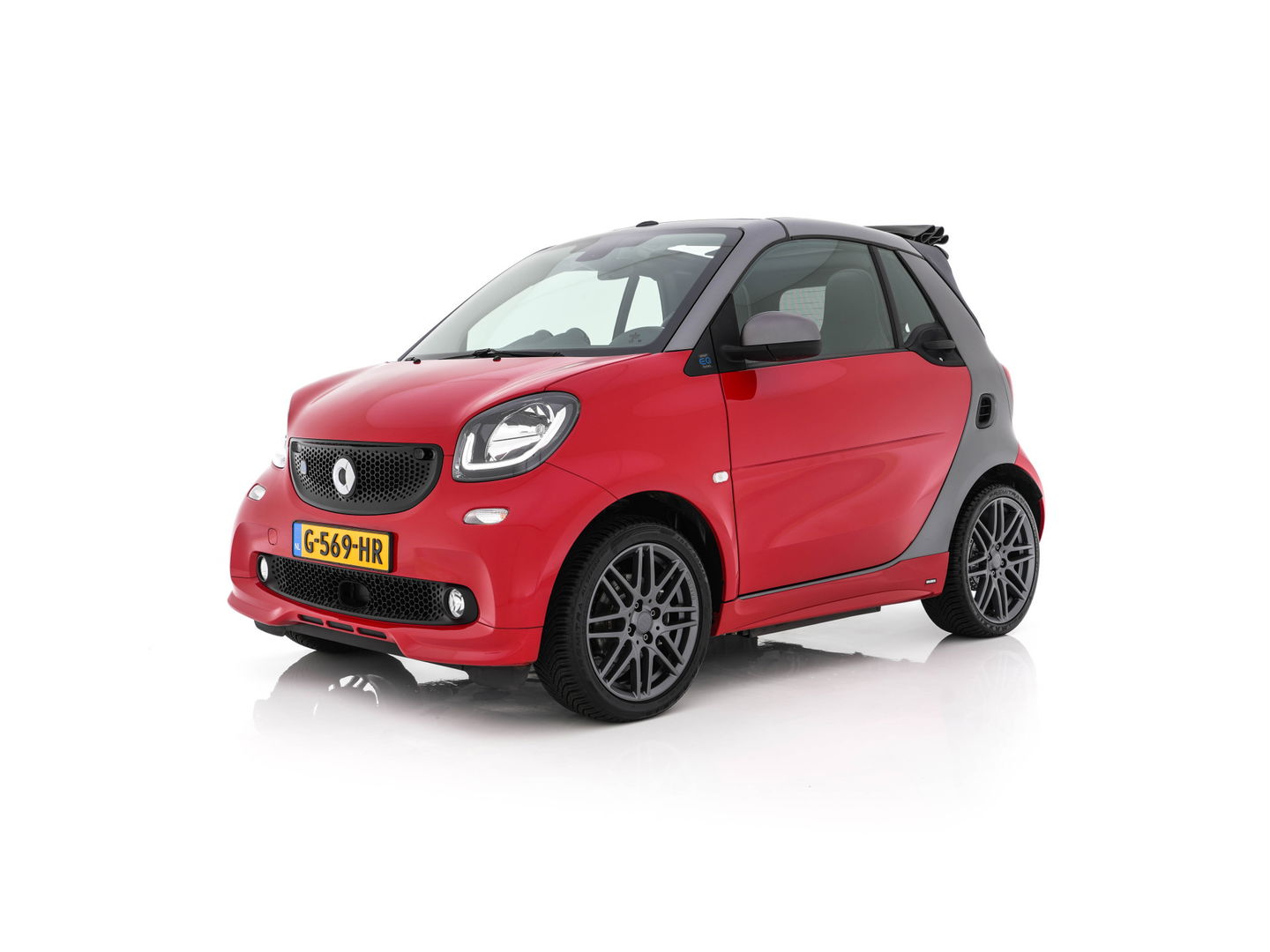 Smart Fortwo cabrio EQ BRABUS Style 18 kWh [ 3-Fase ] *LUXURY-LEATHER | HEATED-SPORTSEATS | NAVI-FULLMAP | CAMERA | DAB+ | AIRCO | PDC | CRUISE | 16''ALU*