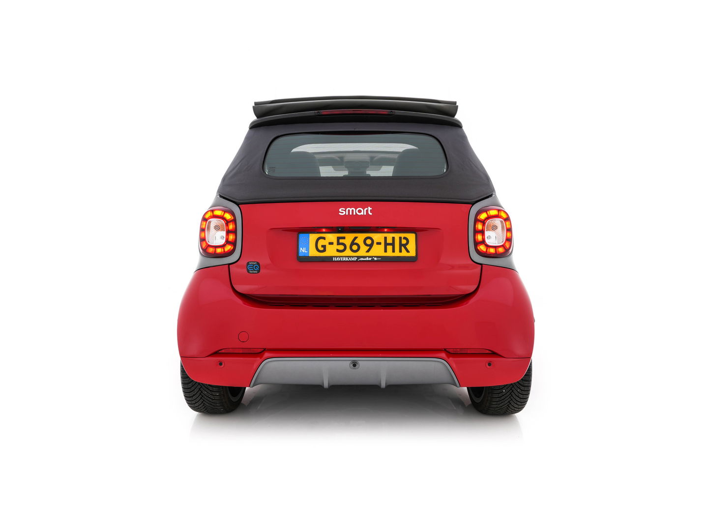 Smart Fortwo cabrio EQ BRABUS Style 18 kWh [ 3-Fase ] *LUXURY-LEATHER | HEATED-SPORTSEATS | NAVI-FULLMAP | CAMERA | DAB+ | AIRCO | PDC | CRUISE | 16''ALU*