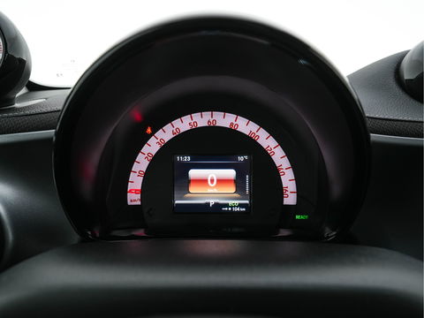 Smart Fortwo cabrio EQ BRABUS Style 18 kWh [ 3-Fase ] *LUXURY-LEATHER | HEATED-SPORTSEATS | NAVI-FULLMAP | CAMERA | DAB+ | AIRCO | PDC | CRUISE | 16''ALU*