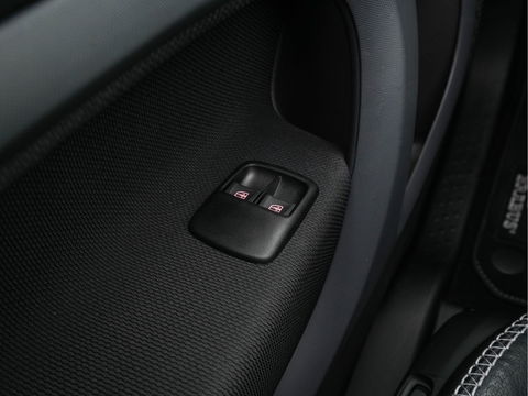 Smart Fortwo cabrio EQ BRABUS Style 18 kWh [ 3-Fase ] *LUXURY-LEATHER | HEATED-SPORTSEATS | NAVI-FULLMAP | CAMERA | DAB+ | AIRCO | PDC | CRUISE | 16''ALU*