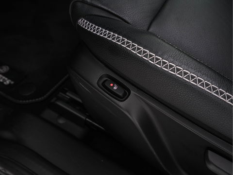 Smart Fortwo cabrio EQ BRABUS Style 18 kWh [ 3-Fase ] *LUXURY-LEATHER | HEATED-SPORTSEATS | NAVI-FULLMAP | CAMERA | DAB+ | AIRCO | PDC | CRUISE | 16''ALU*