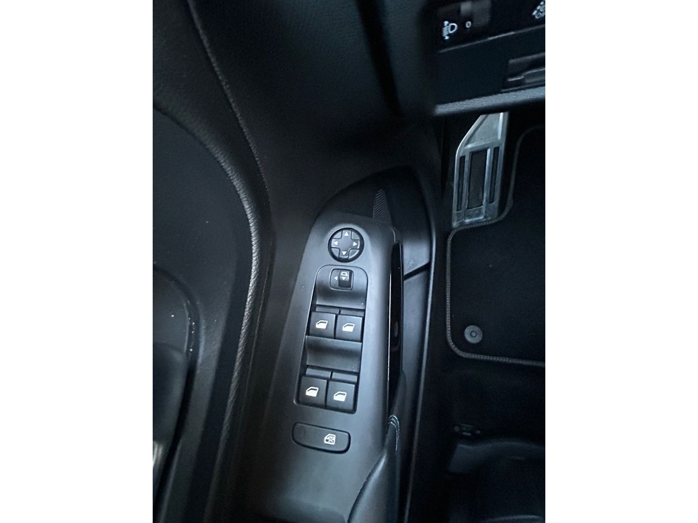 Citroën C5 Aircross 1.2 PureTech Shine Automaat|Applecarplay|360 camera|Leder met Alcantara