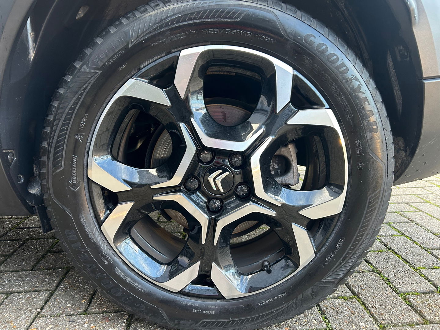 Citroën C5 Aircross 1.2 PureTech Shine Automaat|Applecarplay|360 camera|Leder met Alcantara