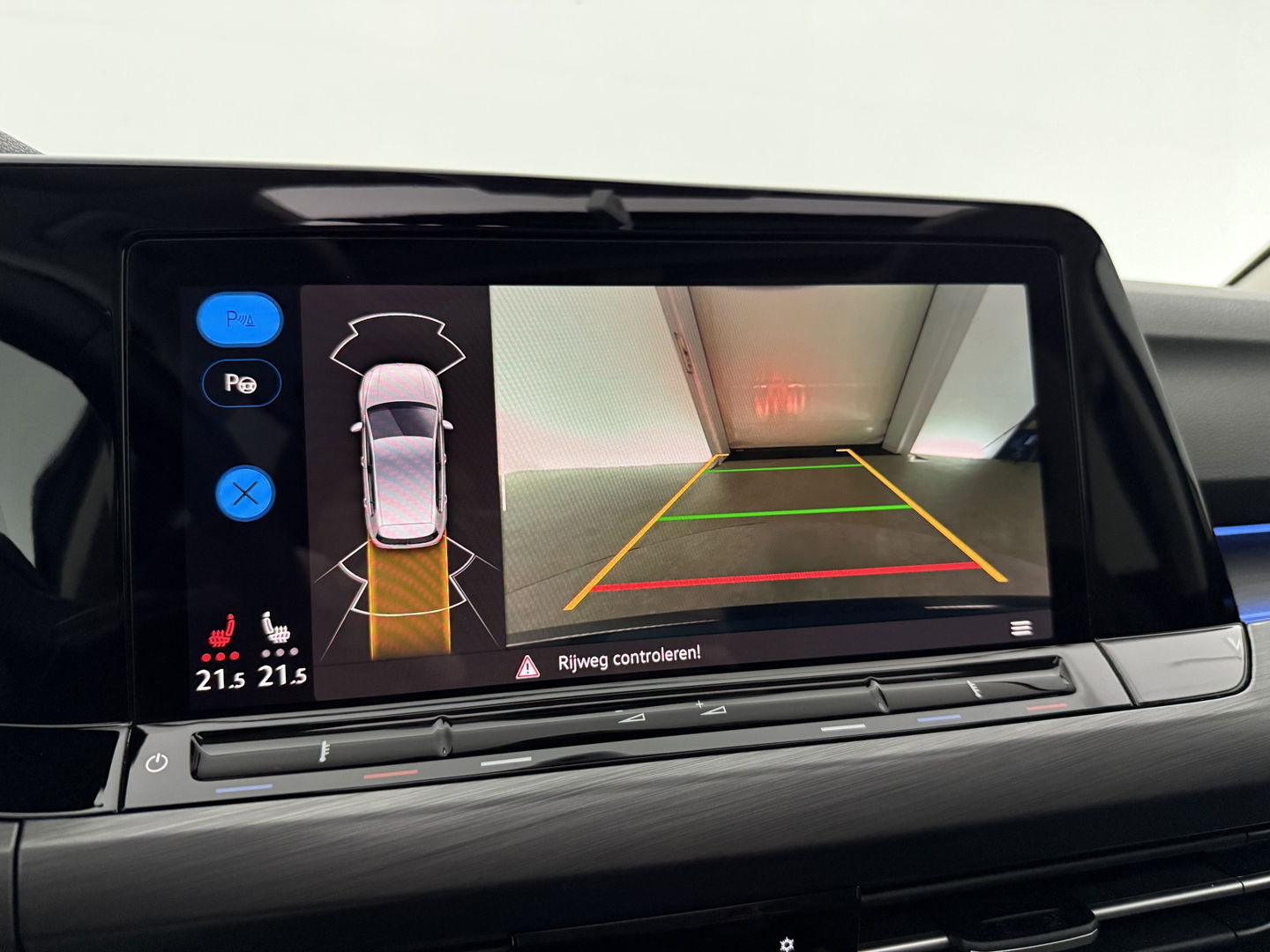 Volkswagen Golf 1.5 eTSI Style | Pano | Virtual | HuD | Camera | Carplay | Adap. Cruise | Memory | NAP