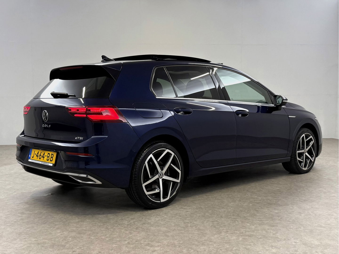 Volkswagen Golf 1.5 eTSI Style | Pano | Virtual | HuD | Camera | Carplay | Adap. Cruise | Memory | NAP