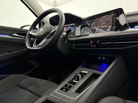 Volkswagen Golf 1.5 eTSI Style | Pano | Virtual | HuD | Camera | Carplay | Adap. Cruise | Memory | NAP